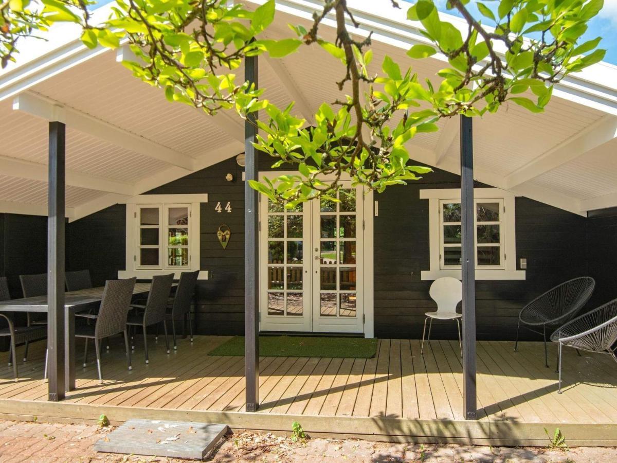 6 Person Holiday Home In F Rvang Farvang Экстерьер фото